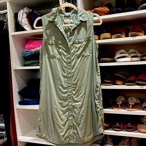 Vineyard Vines shirt dress